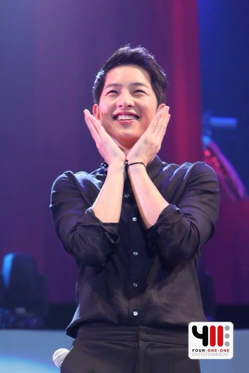 SJK_KiTH's tweet photo. เป็นแฟนอาร์ตจากรูปตอนมางานแฟนมี้ตที่ไทยและเป็นรูปที่ใช้ออกแบบแบนเนอร์ Coffee Truck ค่ะ 😉

สำหรับแฟนอาร์ตน่ารักๆ แบบนี้ต้องขอบคุณ @SnellSnail ด้วยนะคะไม่เคยผิดหวังเลย 😘

ส่วนการออกแบบก็ต้องขอบคุณ @designbykwan ด้วยจ้า ร่วมงานกันมาตั้งแต่ 2019 แล้ว งานเล็ก งานใหญ่ก็จัดให้ได้หมด💋 https://t.co/03h47yPq6I