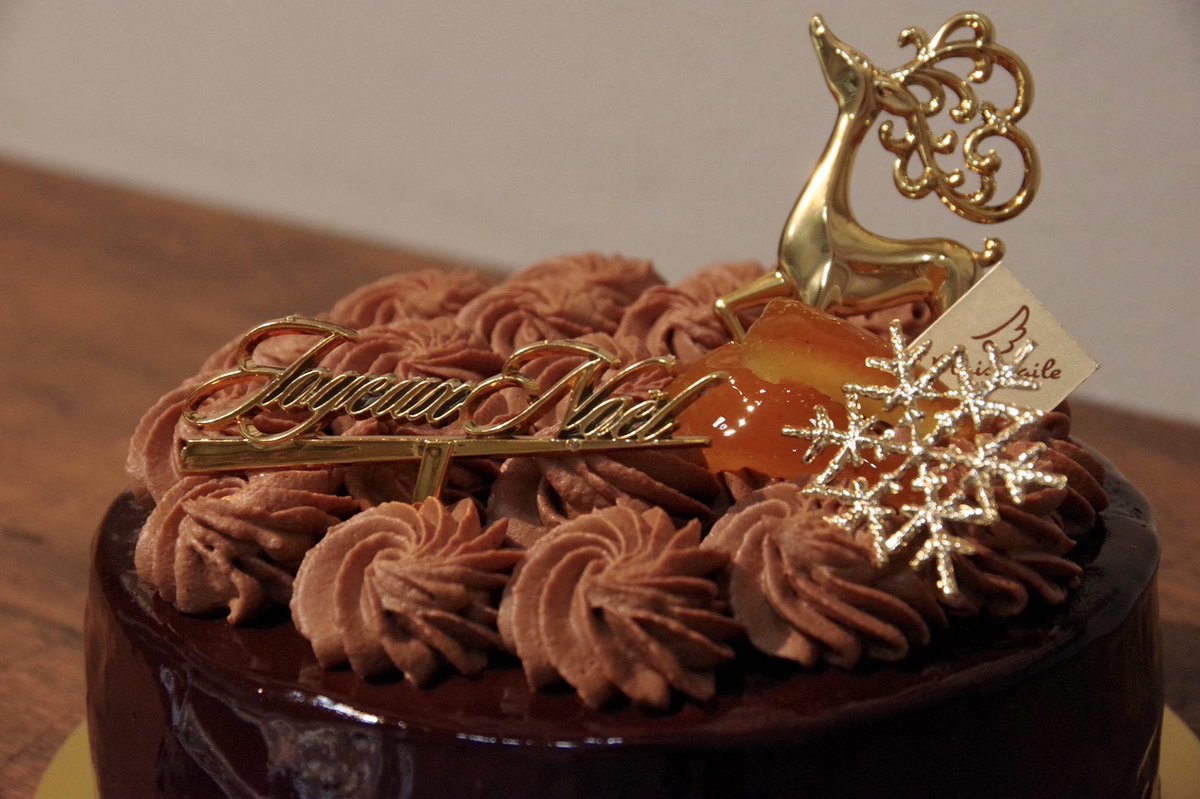 【ショコラオランジュ(15cm)】
ムースショコラ、ジェノワーズショコラ、オレンジとコアントローのコンフィチュール、ムースオランジュ、グラサージュ🧸🌹