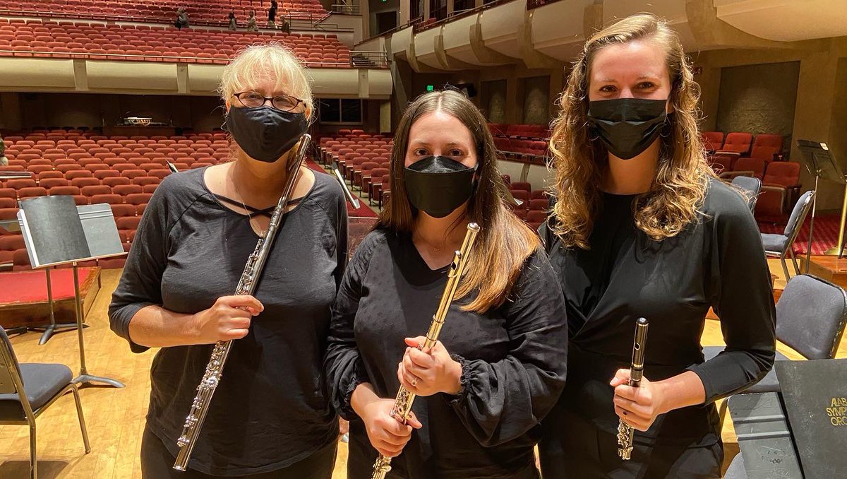 AlSymMusicians's tweet photo. It’s been an honor to host guest musician Liz Teplitsky of the @musiciansofSAS in our flute section this week! We stand in solidarity with you! 🎶💪🏼🎶

#solidarity #musicianshelpingmusicians https://t.co/dLZXsqFHcI