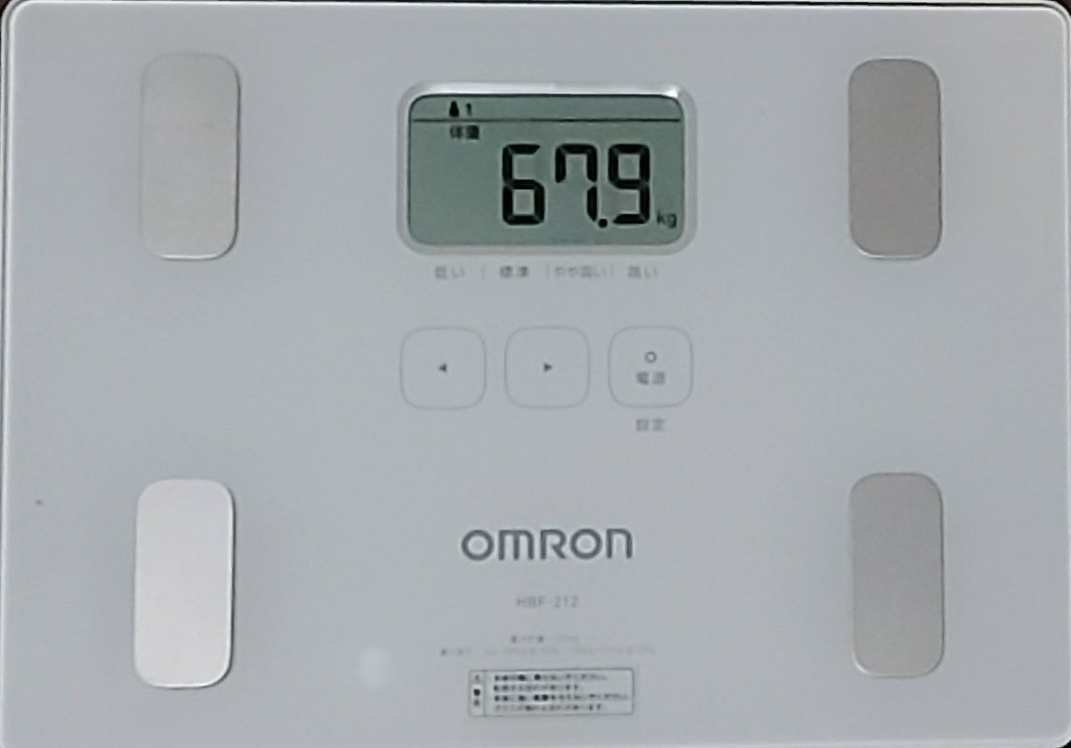 DBcAhF3Xs5f4HhJ's tweet photo. #血圧計 #CITIZEN #UHUC515
#二型糖尿病 #Type2diabetes #finc
昼 117 74 69 夜 109 76 72
#体重計 #omuron #hbf212
67.9kg BMI 24.1
#100kgからのダイエット https://t.co/f5lhPF5pPs
