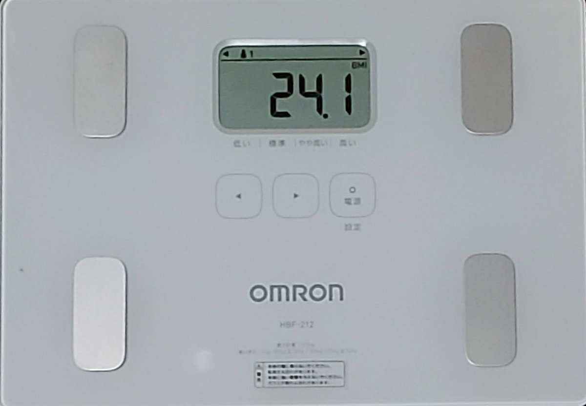 DBcAhF3Xs5f4HhJ's tweet photo. #血圧計 #CITIZEN #UHUC515
#二型糖尿病 #Type2diabetes #finc
昼 117 74 69 夜 109 76 72
#体重計 #omuron #hbf212
67.9kg BMI 24.1
#100kgからのダイエット https://t.co/f5lhPF5pPs