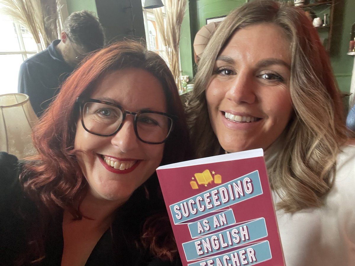 Lit_liverbird's tweet image. With @abbiemann1982 @mrsbrewtandcake @DeeCanEnglish @lauratsabet @LyndsayBawden @HWimbushEnglish @zssnas @HoDandHeart Here is Abbie who started us all on this journey! #successinEnglish
