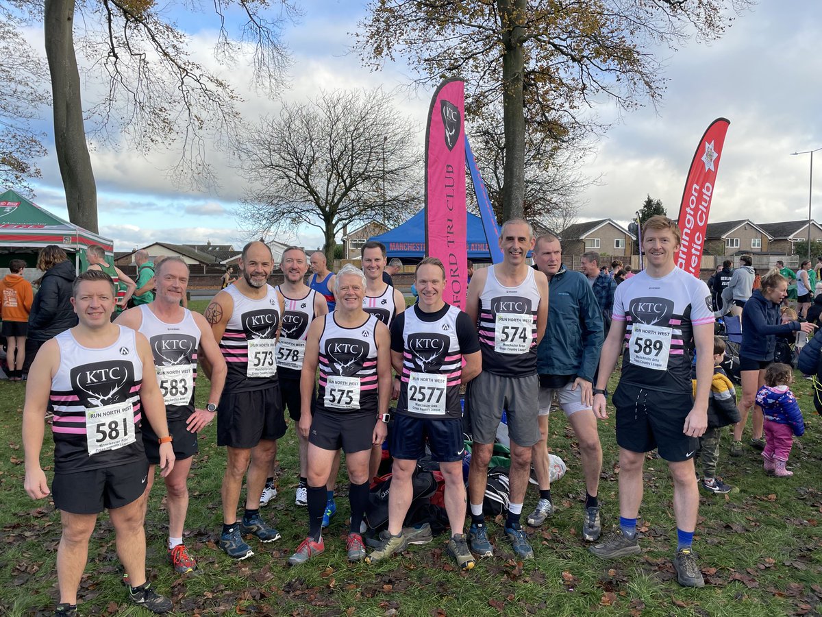 JL60GGS's tweet photo. ⁦@knuttytriclub⁩ Men’s team ready to go at ⁦@ManAreaXC⁩ 👍 https://t.co/Woop6er4hJ