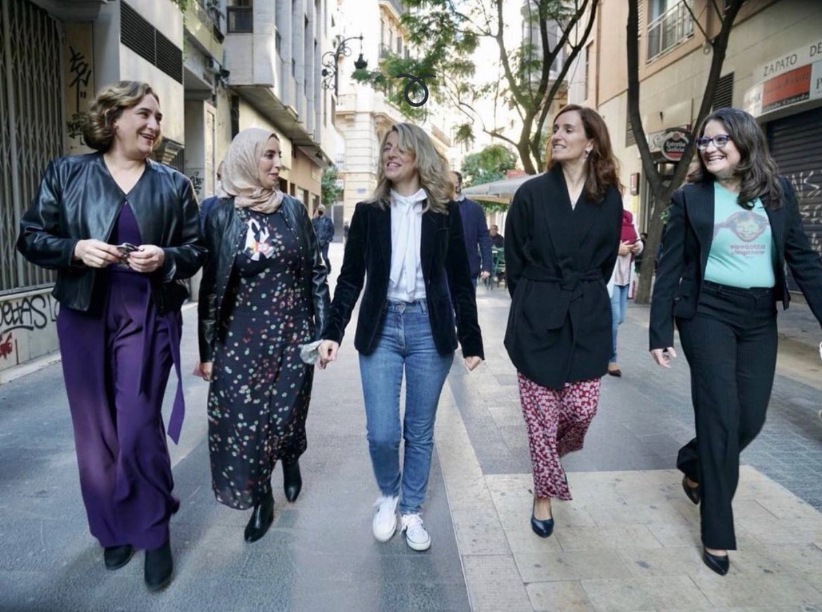 La Tita Ale de extremo zapatillazo 🇪🇸 tweet media