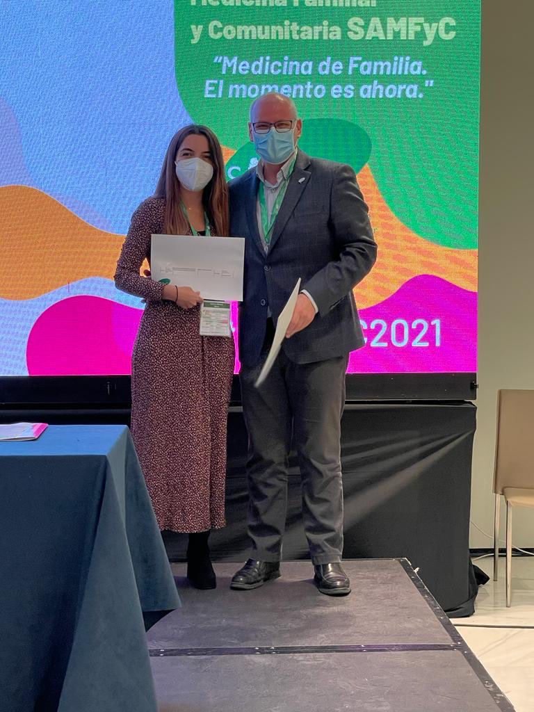 CSTorrejon's tweet photo. Enhorabuena a nuestras doctoras Marta Garcia Prat y María Carrero Morena por recibir los premios de investigación del #28congresosamfyc #Samfyc2021 celebrado en #sevilla. Felicidades por vuestro trabajo. @SAMFyC @CongresoSAMFyC @APrimariaHuelva @SaludFamiliasHu https://t.co/tVrbNVbmNc