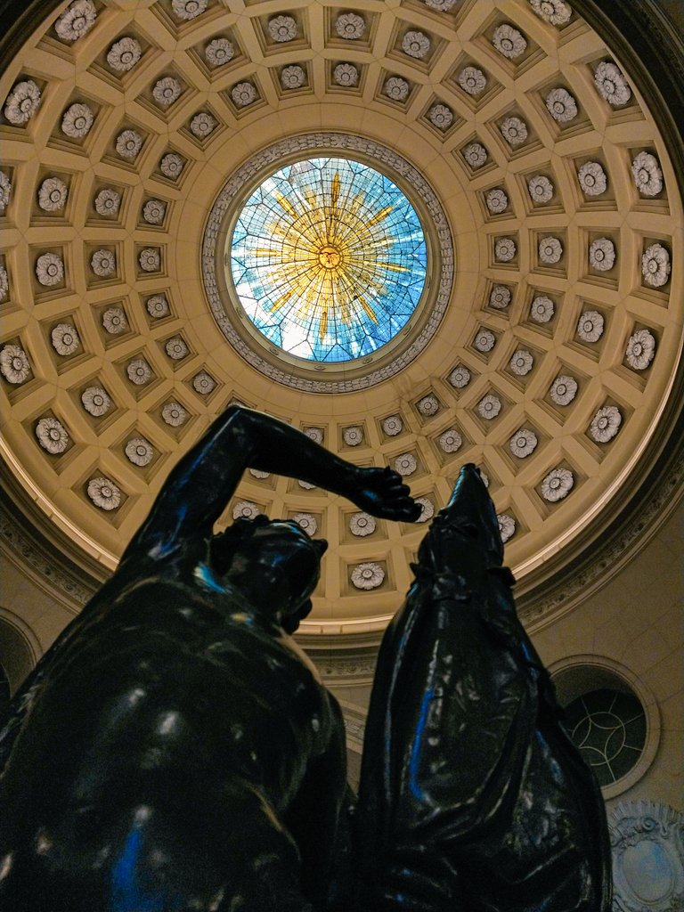 MigranteTurista's tweet photo. Cúpula del Sol en el Palacio de la Legislatura Porteña ☀️ https://t.co/p43HA6rHw7