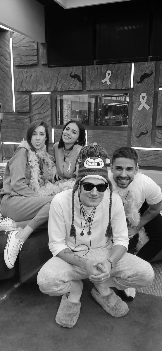 SecretStory_es's tweet photo. ¡🔁 si os encanta este grupo! #Secret13N https://t.co/X5djGneBW2