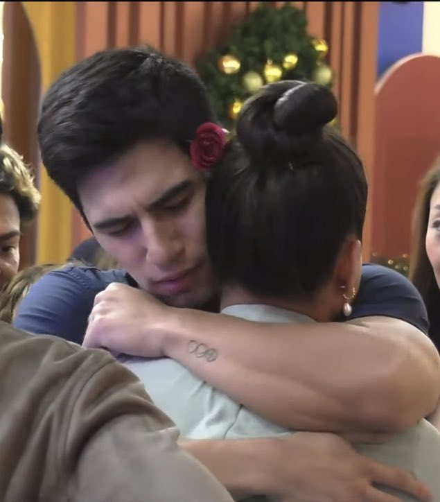 Necktie_niColet's tweet photo. They could have been the #DanRis this season. Sayang, naudlot nga lang. Hopefully, theyโll be able to continue the bond theyโve started inside BNK. Rooting for this kind of unexpected sibling connection ๐
#SalvIno #PBB2ndEvictionNight #AnjiSalvacion #AlbieCasino https://t.co/uhctKSFtbc