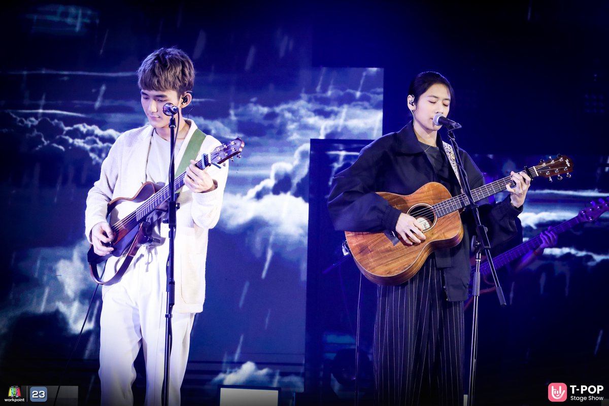 StageTpop's tweet image. 2 ศิลปินจากค่าย #marr 
เพลง ฝนตกในใจ
เพลง รอยยิ้มของทุกวัน

ศิลปิน #FirstAnuwat + #sarah
.
ช่องทางการดาวน์โหลด
-iOS &amp;gt;&amp;gt; apple.co/3kkJWs2
-Andriod &amp;gt;&amp;gt; bit.ly/3z9mqEs

🚩#TPOPSTAGESHOW #TPOPSTAGESHOWEP11
ทุกคืนวันเสาร์ เวลา 21.30 น. #Workpoint23