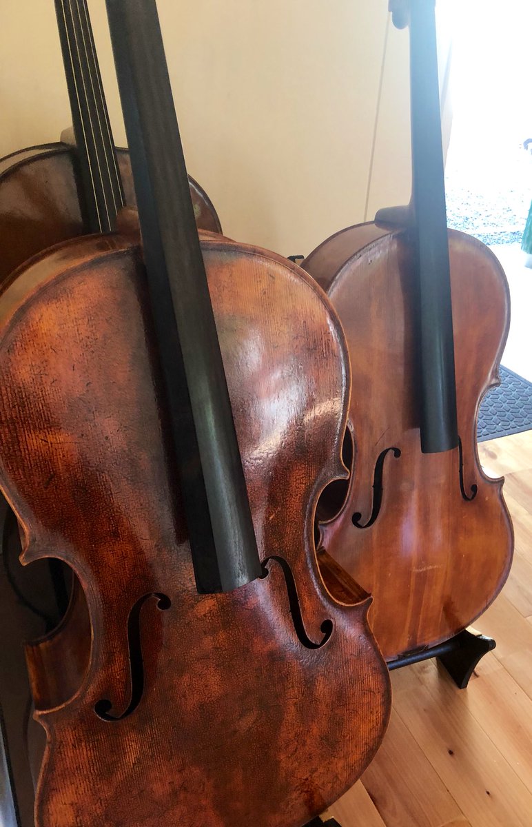 ConsulKyoto's tweet photo. Très belle visite aussi que celle de l’atelier du #luthier, conservateur du musée du violon a #Misasa, Takehito Okano. Il a suivi sa formation @montpellier_ , une des premières villes de France dans le domaine de la #lutherie. https://t.co/cu1hn9NR59