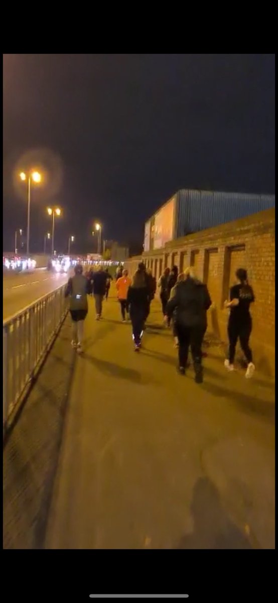 GrosvenorCommu2's tweet photo. Thursday nights running together, using local spaces to the max 👏 CHANGE programme, Wellness, Friendship #CITHealth @WestBelfastPB https://t.co/WkcnOcokrU