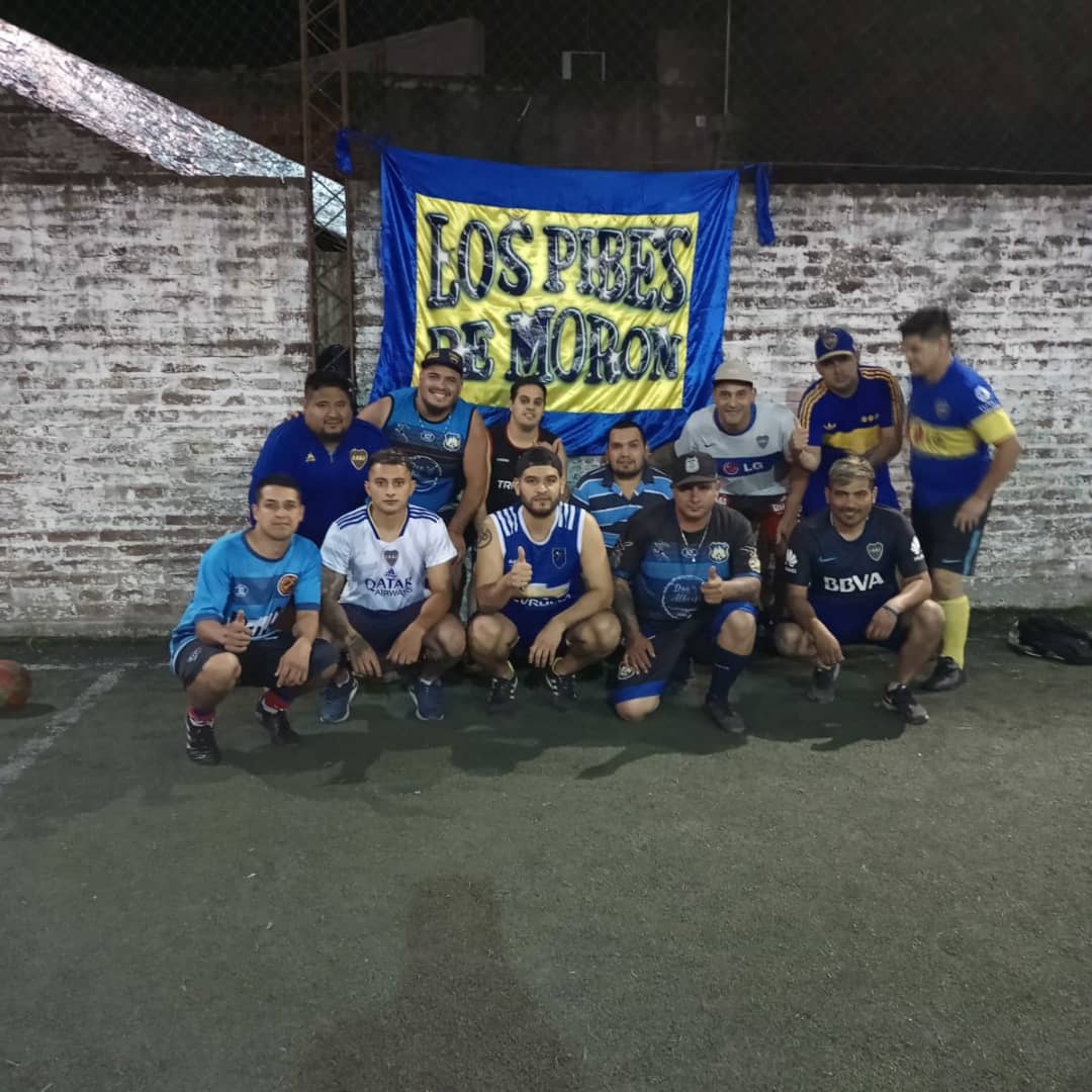 MoronFilial's tweet photo. 🇺🇦⚽️ Viernes de fútbol con los pibes de merlo 🇺🇦
⚽️ Vamoooos la banda 👏🏻💪🏻💪🏻 https://t.co/GpP9cUY2p8