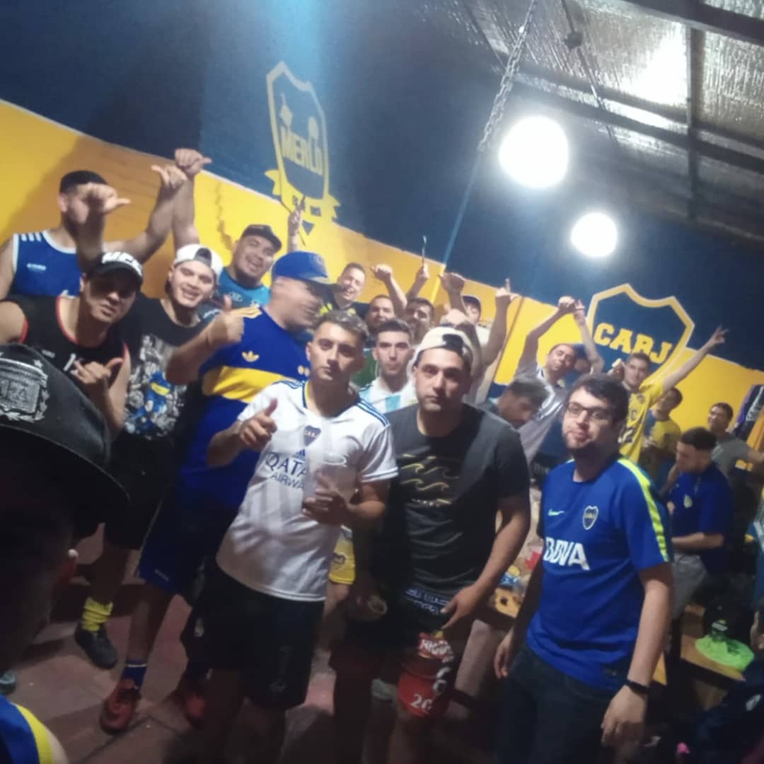 MoronFilial's tweet photo. 🇺🇦⚽️ Viernes de fútbol con los pibes de merlo 🇺🇦
⚽️ Vamoooos la banda 👏🏻💪🏻💪🏻 https://t.co/GpP9cUY2p8