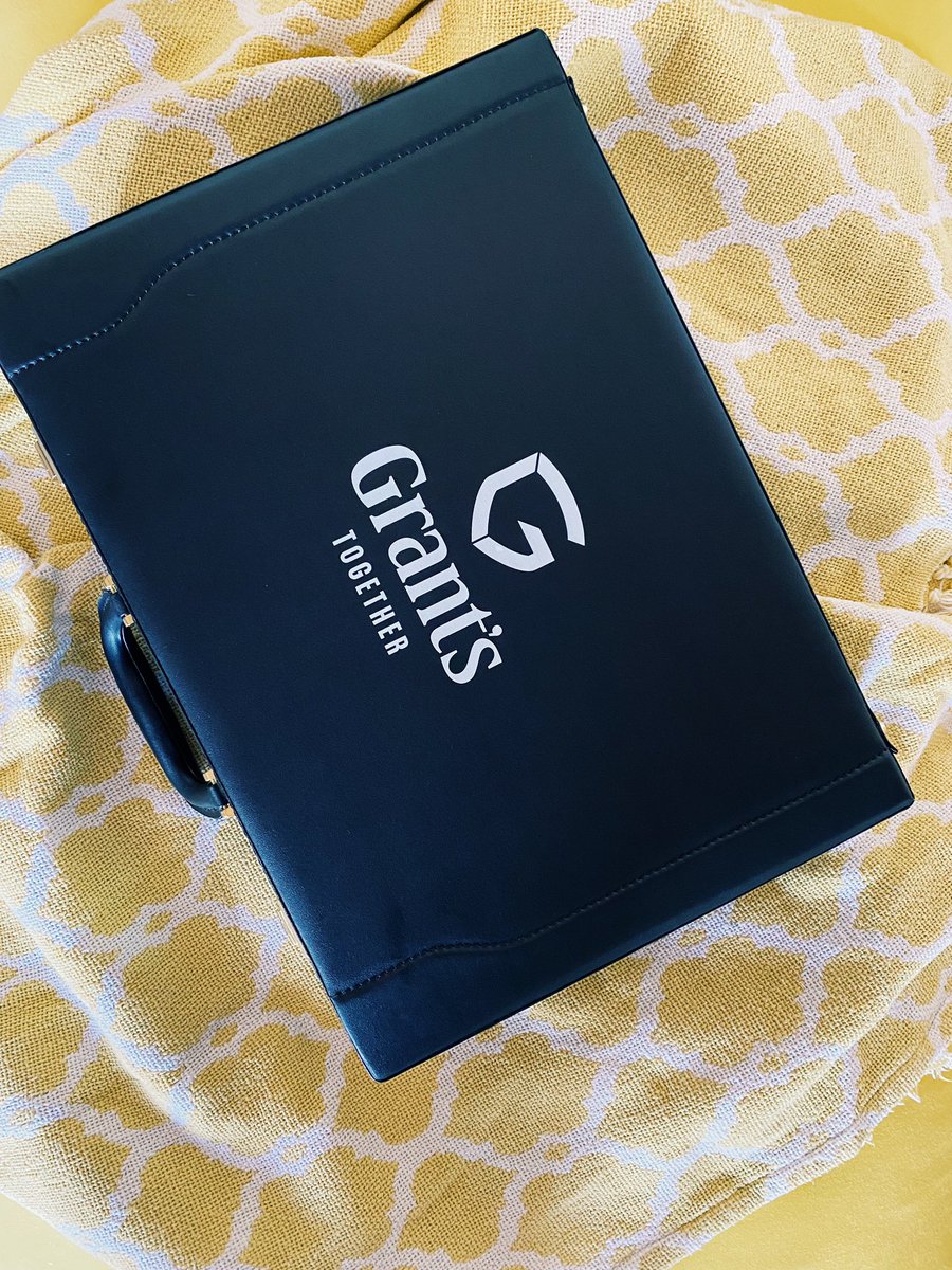 OfficialOakAve's tweet photo. Saturday! 
 - Together with @GrantsWhiskySA @Grantswhisky 

#Grants12 #GrantsWhiskey #OakAve  #GrantsWhiskeySA #GrantsWhiskey12 https://t.co/sHmbuhWYjm