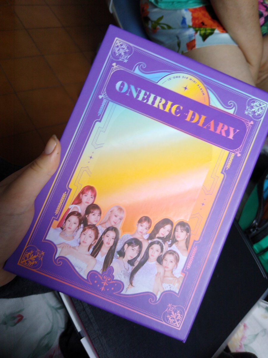 joosvie's tweet photo. TROCO/TROCA (tripla)
tenho: ot12 do fantasy oneiric diary
quero: YUJIN ou minju
tenho feedbacks positivos
RT pfvvv :) 
@izonevt
@tradingcardkpop
@vendaetrocakpop https://t.co/O5jFUG5ZrR