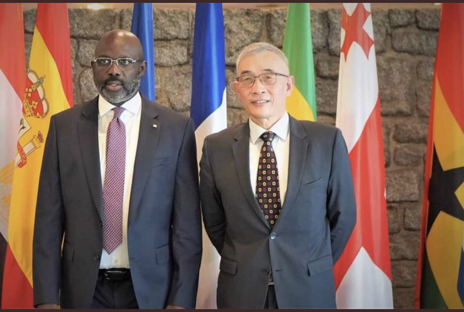 sloberchea2000's tweet photo. Pres. George Manneh Weah @GeorgeWeahOff scored BIG internationally with 3 powerful speeches:
✅He delivered a powerful address at the Climate Change Summit ‘COP26’
✅Another  at the Paris Peace Forum
✅Final &amp; even powerful one was at  the UNESCO's 75th Anniversary in France! https://t.co/3OWsgzB3Ko