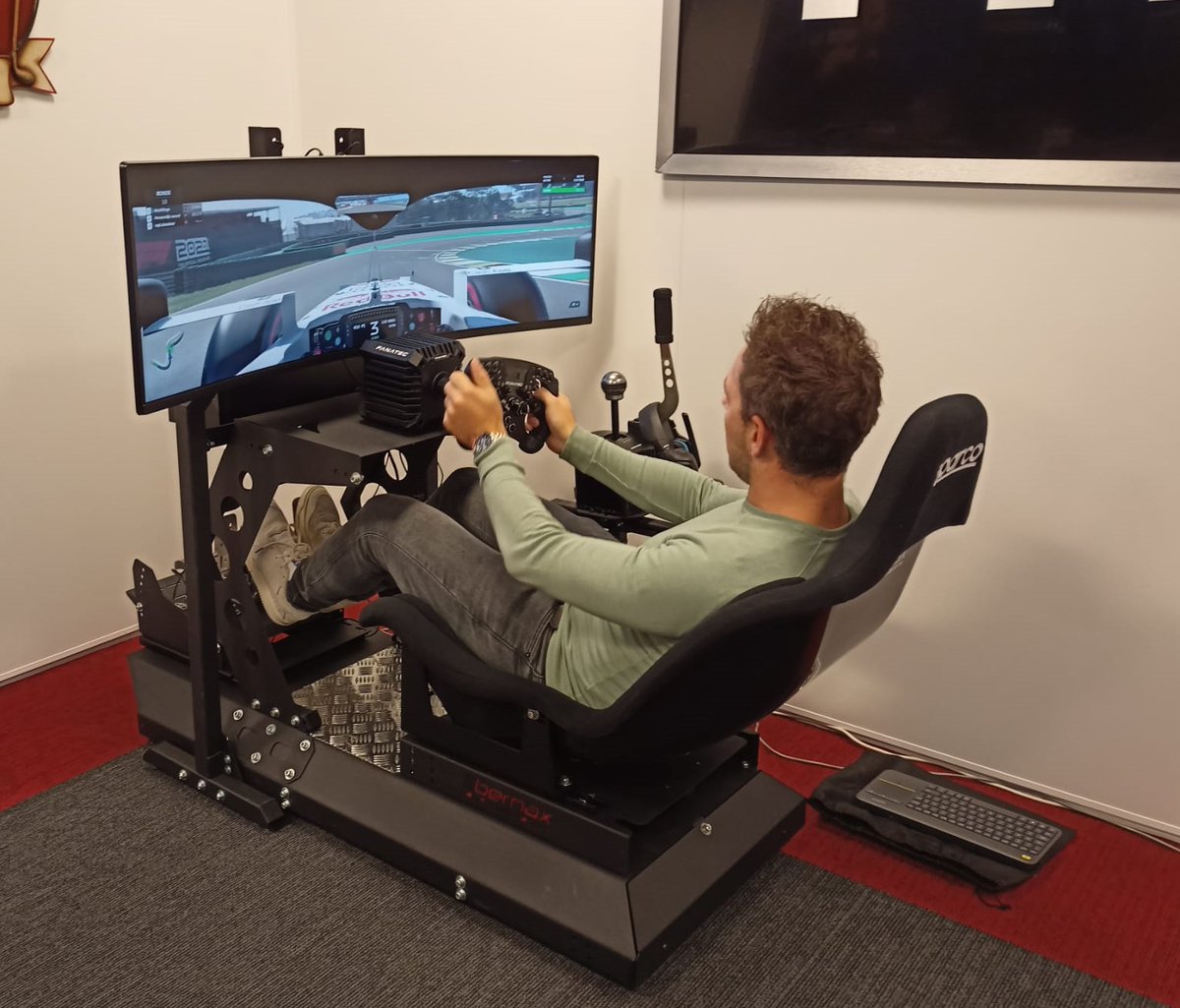 Bernax F1 Simulators tweet media