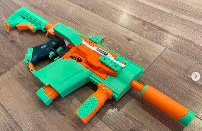 3DFilaPrint's tweet photo. #Nerfgun from @beerbeargrizzly using @esun3dfilament @3dfilaprint - the #colour looks GREAT! 
**
'Printing is done, now onto the internals &amp; a tidy up.
Very happy with the look.'
#esun #peakgreen #orangefilament #3dfilaprint #elegoo #nerf #nerfstryfe #nerf3dprinting https://t.co/3i6tn4JV10