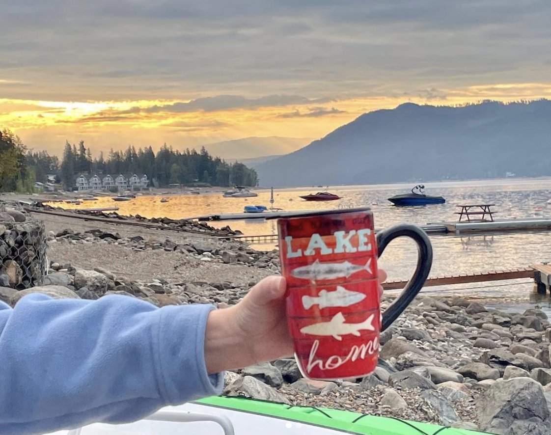 Who says you can’t enjoy a cup of hot #coffee on the beach in November?! 

Cuddle up this winter with a cup of #ShuswapCoffee in hand.

Credit: <a href="/jim/">jm</a>.carson.5076