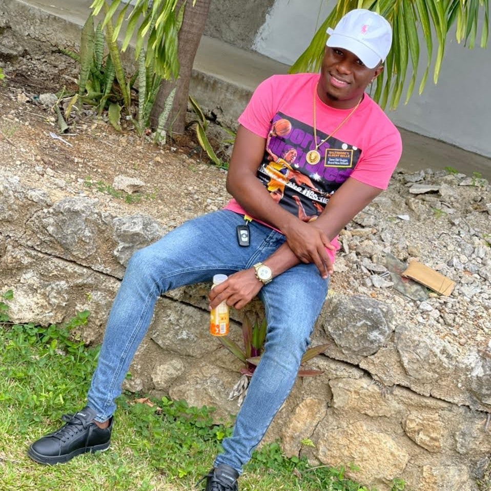 IRIE_FM's tweet photo. It's #OvaRev time right now on #the107s with @djbryan_spacekid ! Saturday morning up and live! https://t.co/YSANoA6mFu