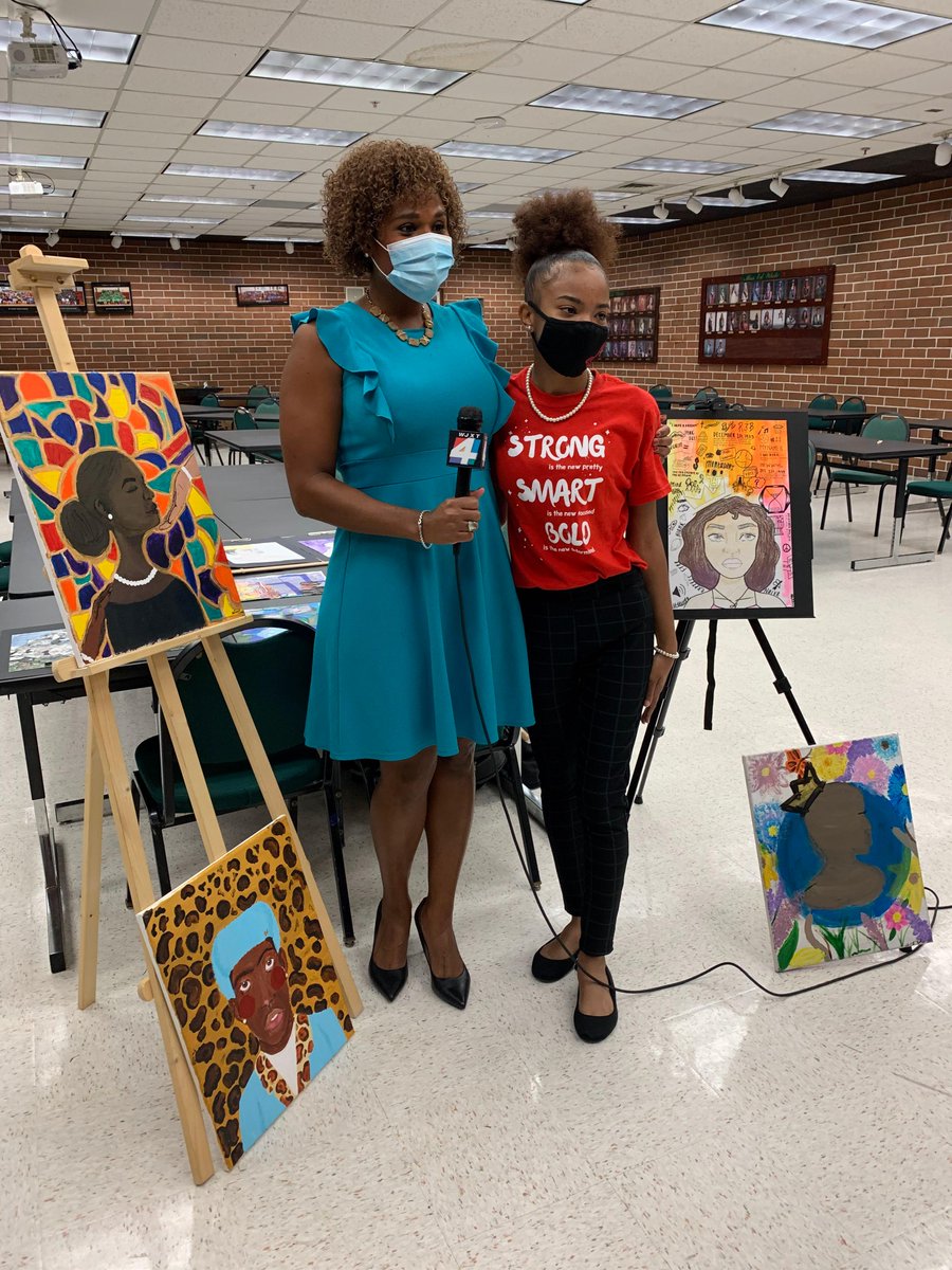 girlsincjax's tweet photo. Earlier this week we had the pleasure of spending the morning with Melanie Lawson from News4Jax as she interviewed Laniya Flowers, one of our girls at Ed. White High School about her passion for art! ❤️🎨
#girlsincjax #news4jax #girlsinc  #arttherapy #edwhite #jacksonville #duval https://t.co/0R0lQdDpj8
