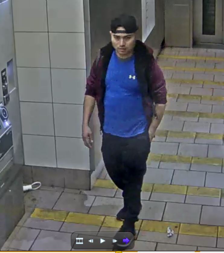 WANTED for ATTEMPTED RAPE: Please contact us w/any info you have on the identity or whereabouts of this subject. #MBTA State Street Station
tpdnews411.com/2021/11/wanted…