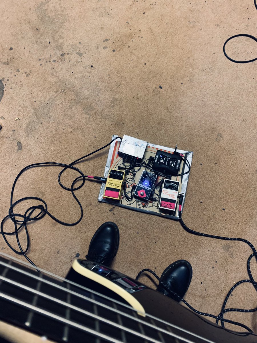 Younger Us tweet media