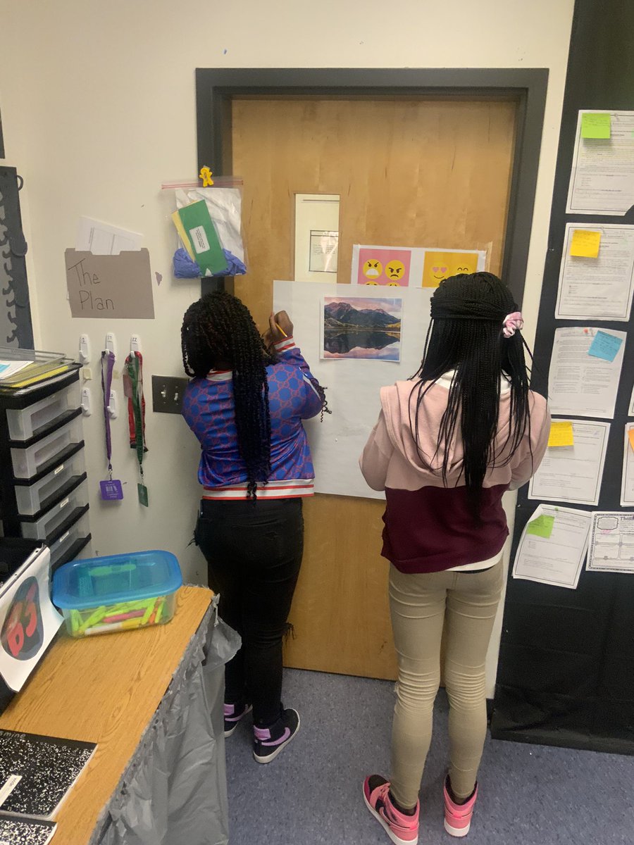 therapeuticedu's tweet photo. Settings, Events, Characters, Gallery Walks, Virtual Roller Coasters, iCarly…WHEW! What an adventurous week learning to Compare and Contrast literary elements! #MakeItRelevant #DeeperThinking #MyPurpose #TheirFuture #MakeReadingFun #iTeach #theyLearn #weGrow #iTeachLeaders https://t.co/vyvsOCORZl