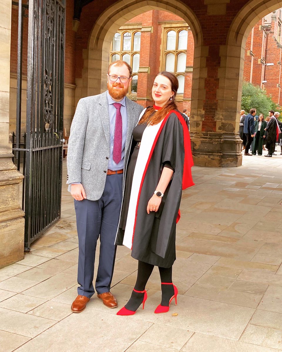 aeoliverevans's tweet photo. Today I finally got to celebrate the completion of my PhD. A feat only possible due to the incredible support of the everyone in NDPRG and my family. Special shout out to the beardy one who did my washing, cleaning and fed me for the 3 years https://t.co/RYcfXol946