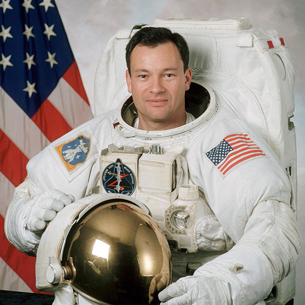 Kennedy Space Center Visitor Complex tweet media