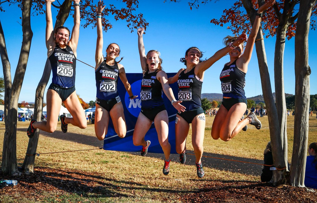 HsvSports's tweet photo. It was an honor to host the @NCAA Division I Cross Country South Regional Championships in Huntsville, AL with @UNAAthletics! We hope you enjoyed the John Hunt Cross Country Running Course. Good luck to the teams that advanced to Nationals in Tallahassee! #SportsHsv https://t.co/Q7VAuhu0oD
