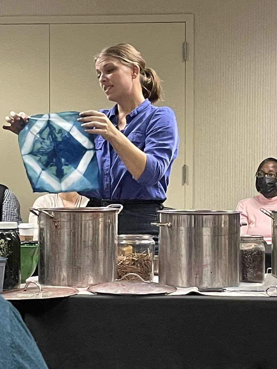 museumfunmaker's tweet photo. learning so much about the fascinating process of using natural dyes with Kristy Bishop (out of CHS). great way to incorporate both history and the scientific process. #SCAEA21gvl #STEAM #naturaldyes https://t.co/aonOLp7zTL