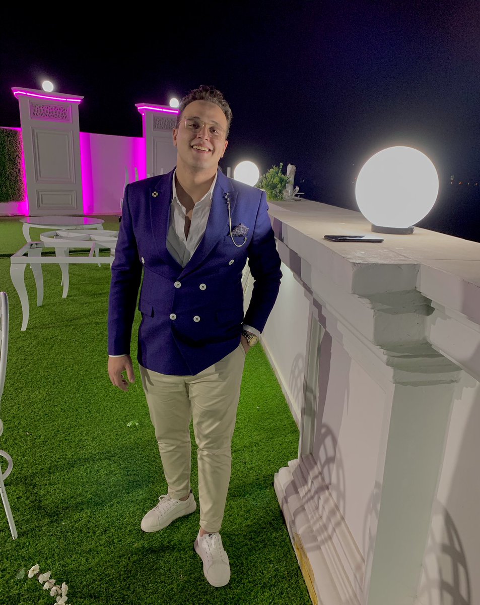 افتحو الصور🤍
انفع عريس؟😂🥂♥️