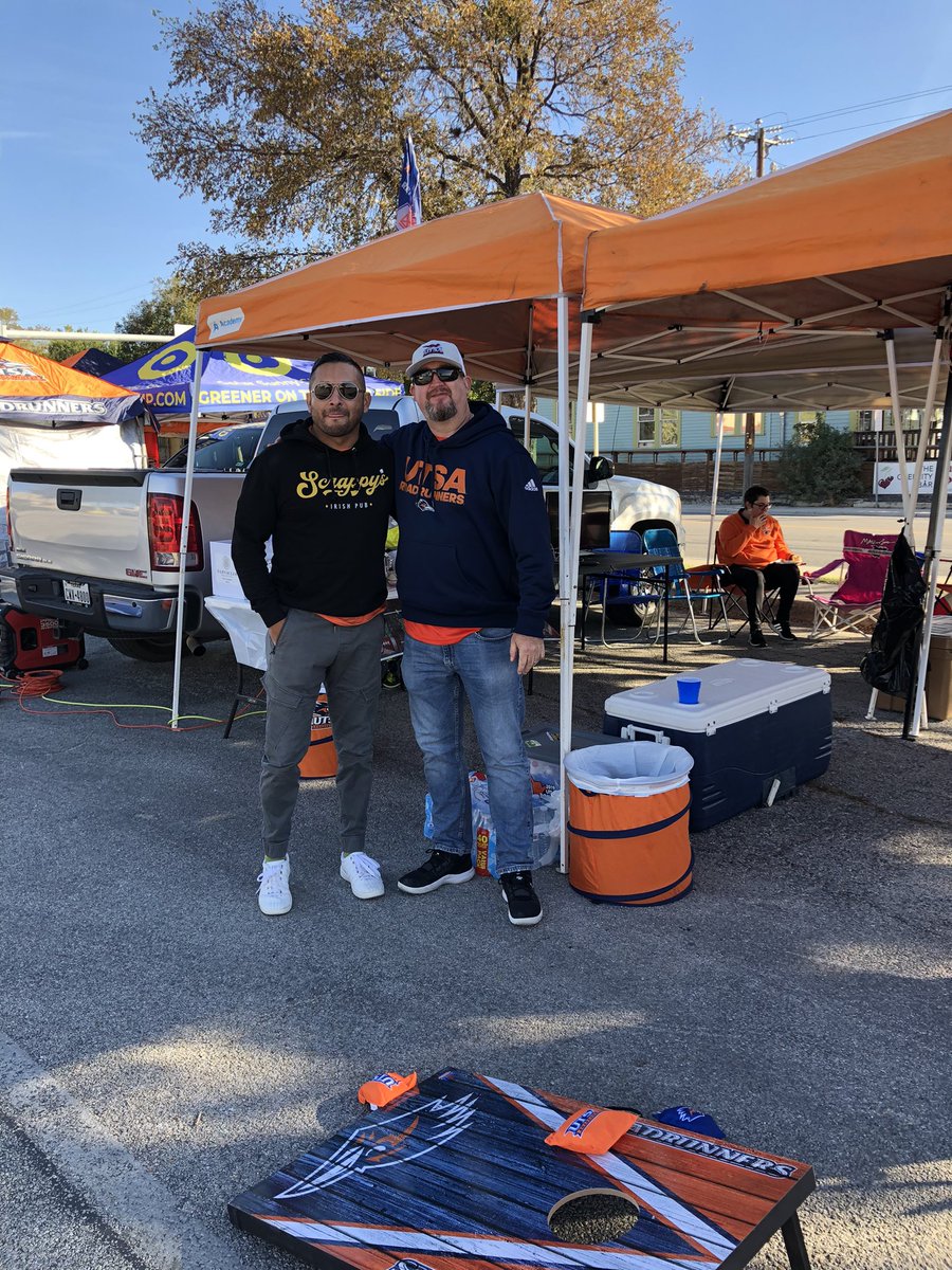 rick_j_martinez's tweet photo. Out early for some tailgating for the Runners! Barbacoa, Big Red, &amp; Tamales in the AM. Moving quickly to mimosas, Fireball, Dos Equis, and water (gotta hydrate)! Ready to watch some games before and after the main event! #BirdsUp #TDFM #MeepMeep #UTSATailgate #GoRunners https://t.co/T134seVvKe