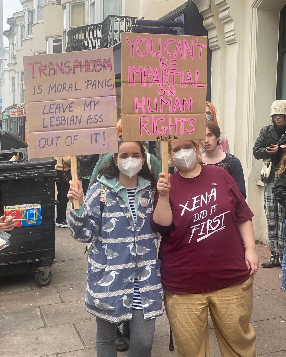 Trans Rights Protest outside the BBC <a href="/bbcsoutheast/">BBC South East</a> 🏳️‍⚧️🌟 #TransAwarenessWeek
