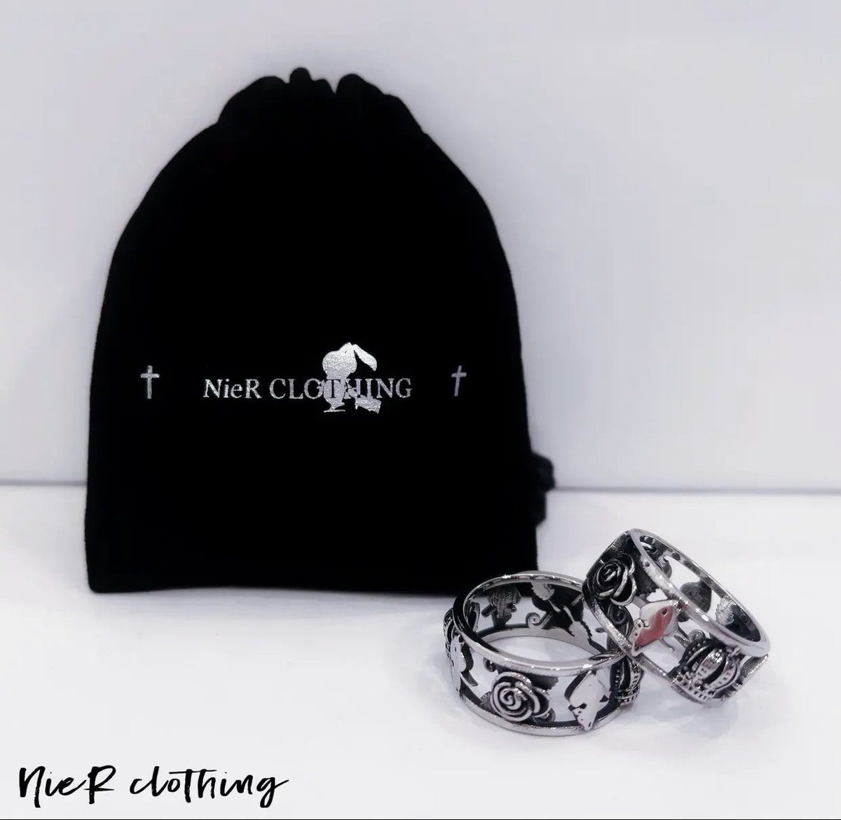 🎁本日〆切プレゼント企画🎁

【NieR CROWN ROSE RING】

🎁3名様にプレゼント🎁

◼応募方法
フォロー(<a href="/NieR_tokyo/">NIER CLOTHING</a>) &amp; RT
◼締切〆  本日24時

※鍵垢の方も対象内です。
サイズはご当選時ご選択頂けます。
是非ご参加ください🙇‍♂️🙇‍♀️