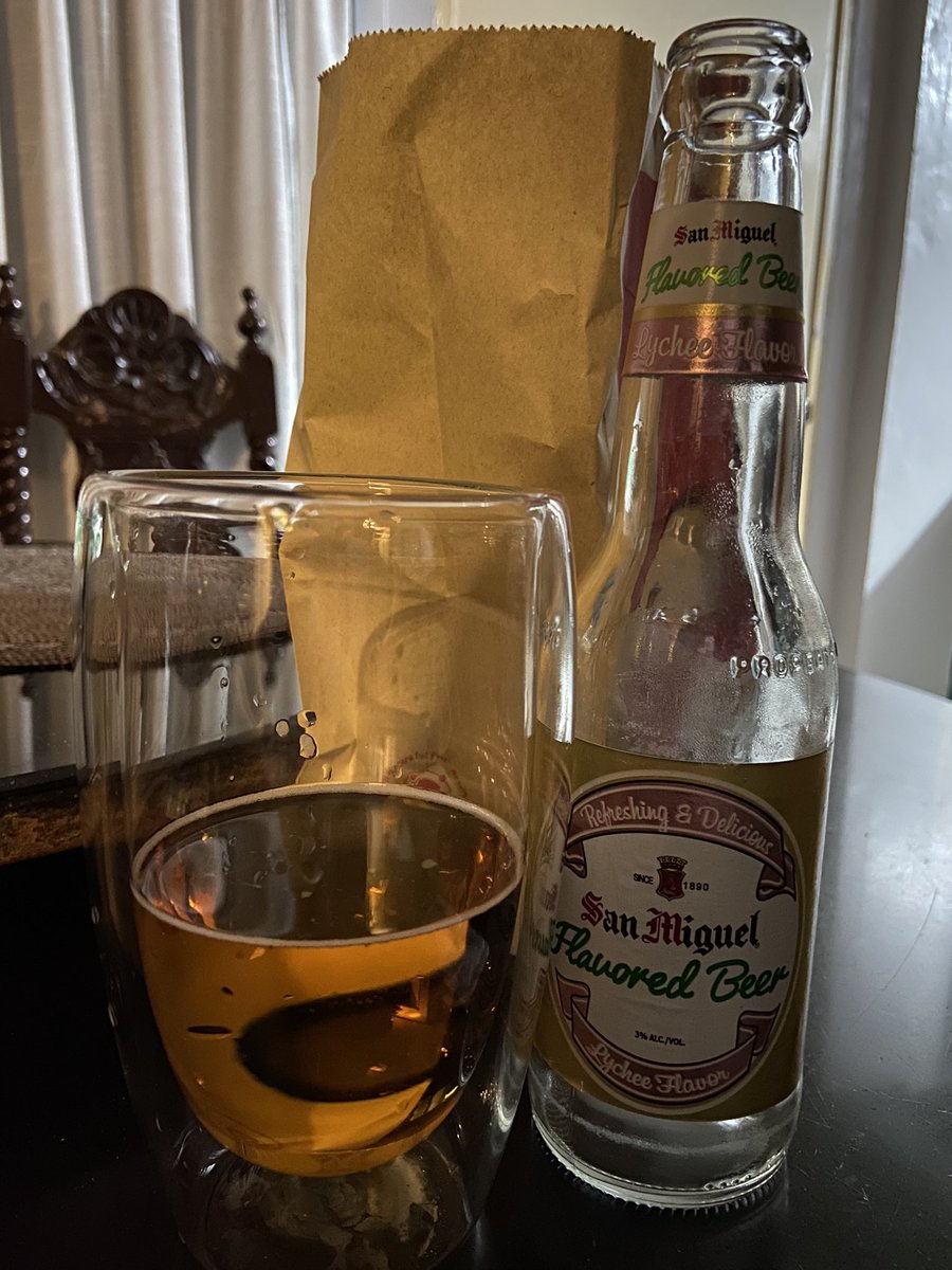 artnmusings's tweet photo. I think this liquid courage is gonna be a thing from now on everytime there’s an #ErmiSpace cheers @HungryBlinkeu 🍻 https://t.co/OMQq0lDWjc