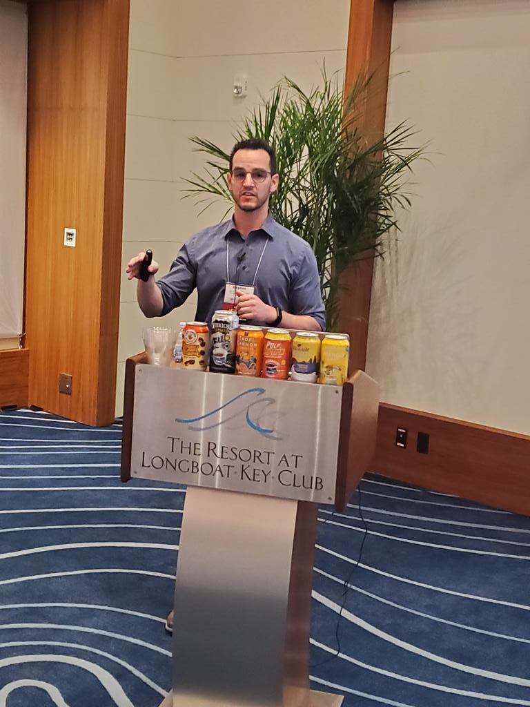 BobBauerFood's tweet photo. Stephen Rich speaking on #flavoring #beer at the #NAFFS #Convention. #flavor @NAFFShq https://t.co/1oC8mSgBMG