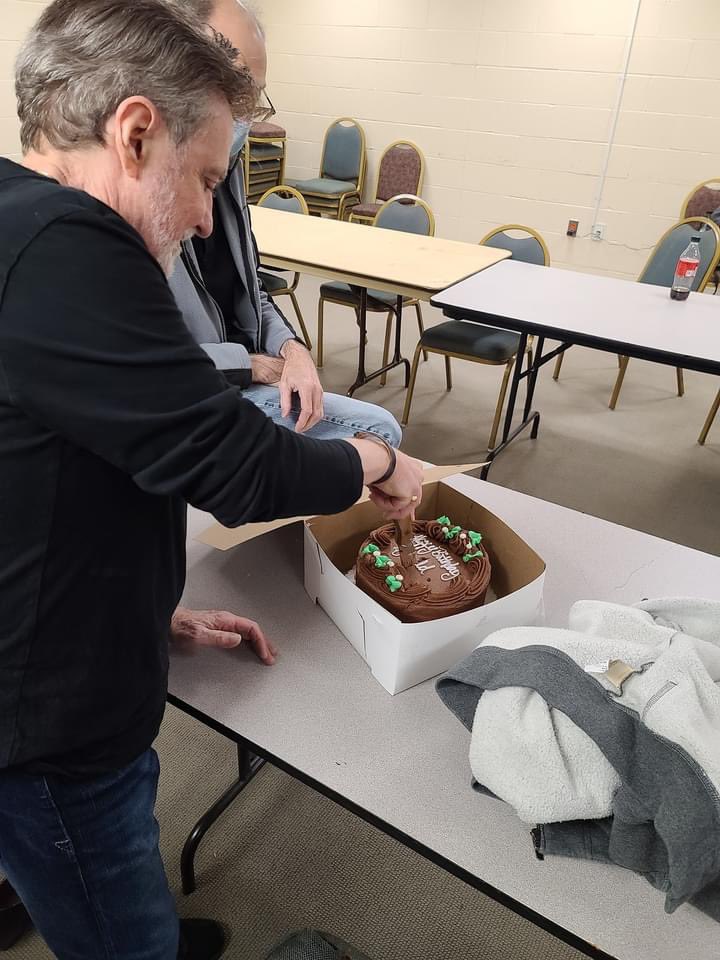 Eric Bloom tweet media