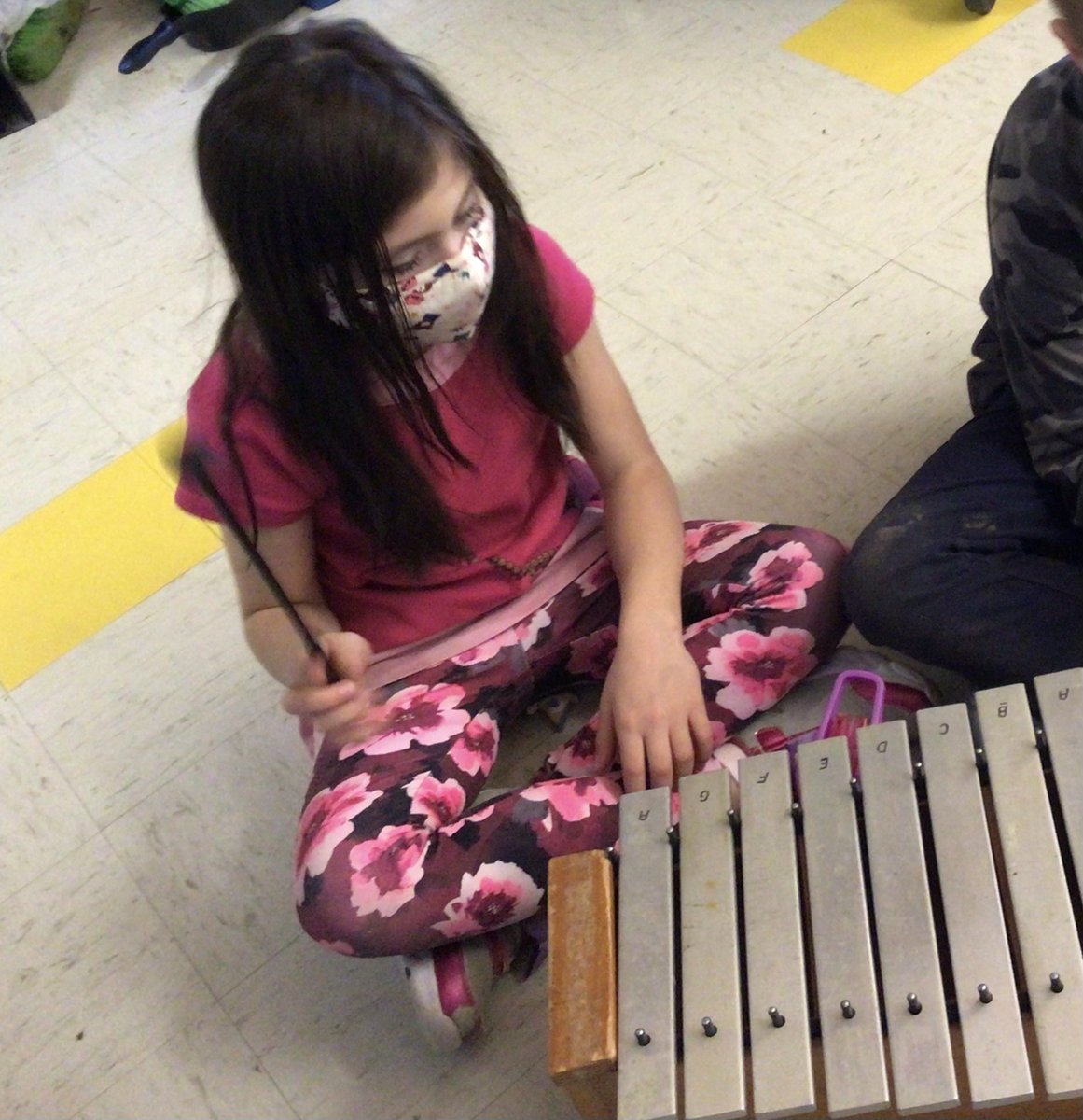 MrsBeardall's tweet photo. Thank you to Ms. Lazar for teaching us about musical instruments! On Friday, the students investigated xylophones and practised playing notes in preparation for learning to play a song! https://t.co/fqwIuP3bza