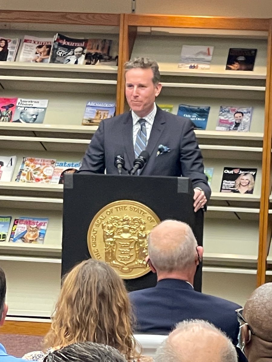 The Essex-Hudson Greenway Coalition extends its deep gratitude to Essex County Commissioner <a href="/BrendanWGill/">Brendan Gill</a> for his constant and faithful support for the Greenway project. Thank you for being a large part of getting us to this important point! <a href="/ECCommissioners/">Essex County Board of Commissioners</a>