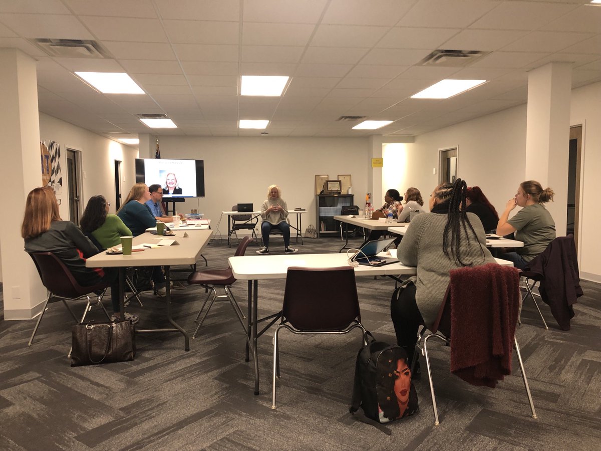 Kdalton250's tweet photo. Thanks to Representative Lisa Sobecki for taking time to speak to TFT’s Teacher Leader Program. ⁦@rweingarten⁩ ⁦@mcropper1⁩ ⁦@AFTProg⁩ https://t.co/bx614IXVnq