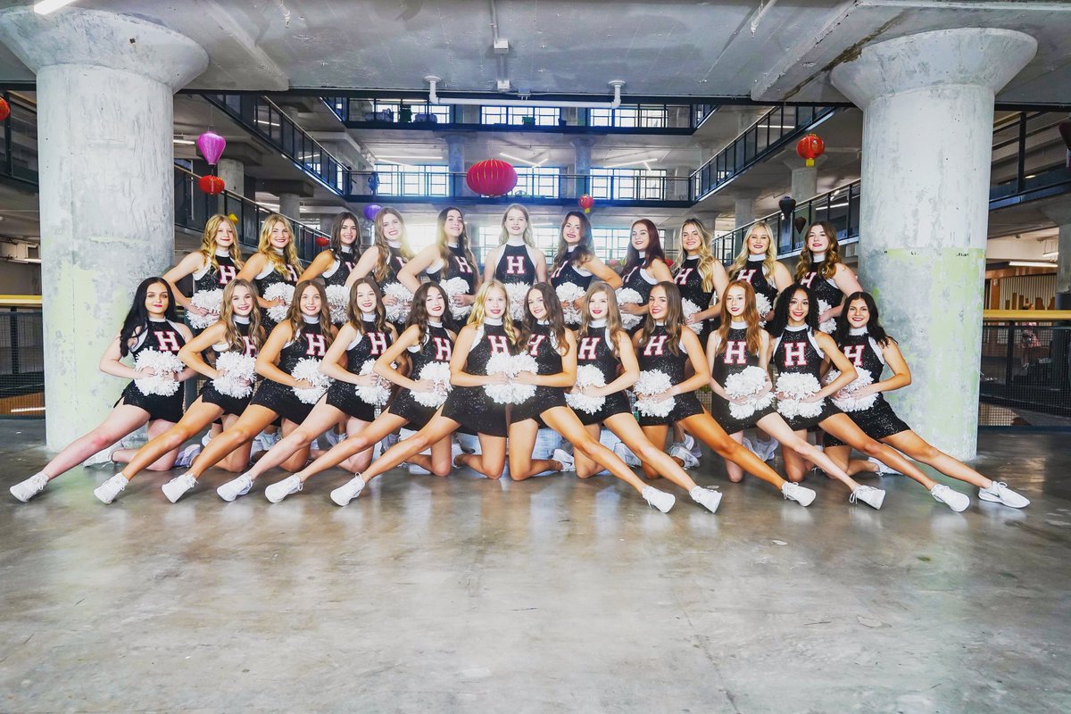 HoustonVarCheer's tweet image. Good luck @HoustonHighPom at Bluegrass this weekend!! You got this!! ❤️🖤