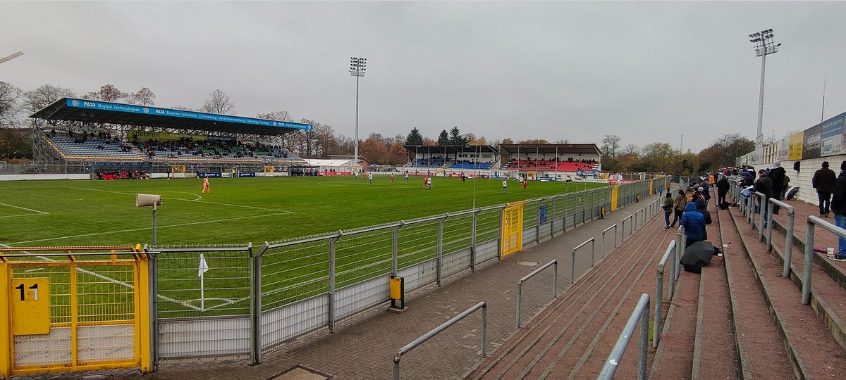 PuckJansen1954's tweet photo. #ViktoriaAschaffenburg - #TSVRain 3-0 werd ons gevraagd, om de volgende thuiswedstrijd weer terug te komen. Was al een tijdje geleden, dat ze zo gewonnen hadden. https://t.co/OQjrA3TE06