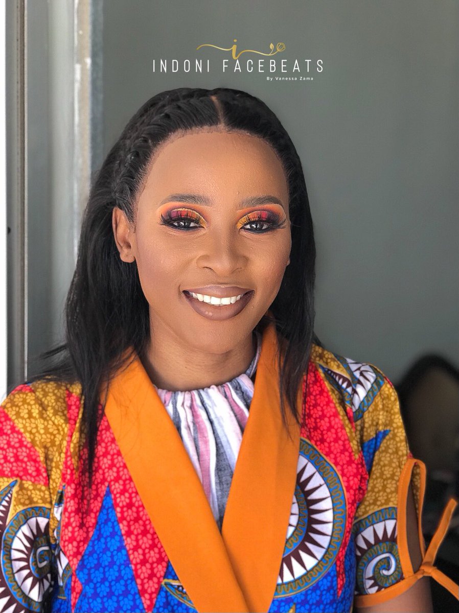 vee_thehun's tweet photo. A pop of colour 🎨 #sunsetlook #makeup #beauty #mua #makeupartist #durbanmua https://t.co/7SRPLs055x