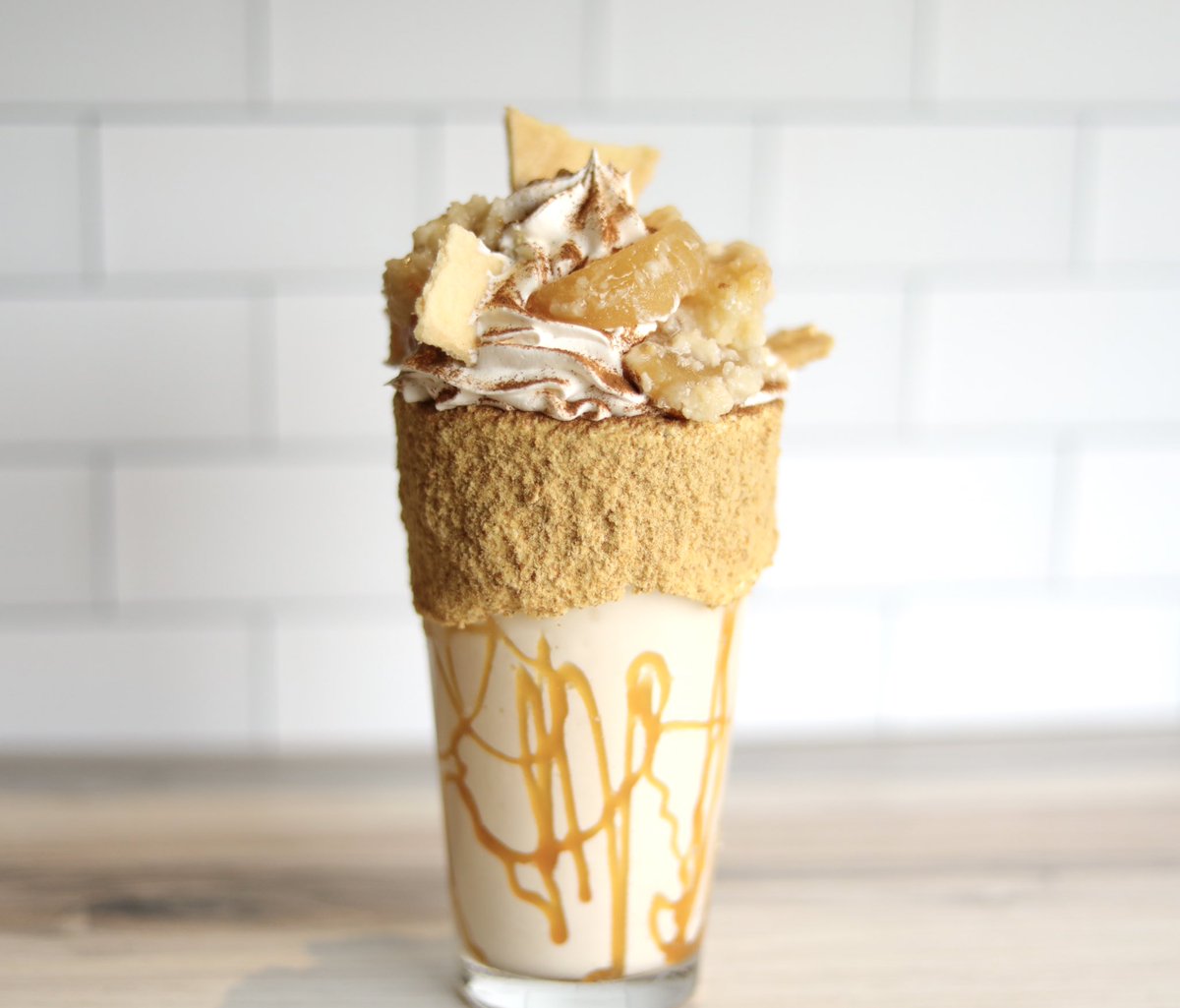 CentralWaukee's tweet photo. Apple Pie Shake for November…sooo good! #doitforthekids #willsshake #gohawks #applepie #shakesonshakes #eatlocal #burgerlife #waukee #desmoines https://t.co/69pEPsCwIy