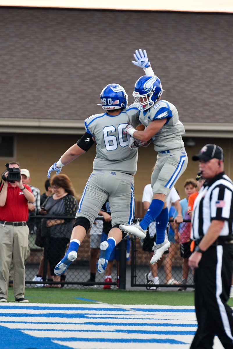 _Easterling_'s tweet photo. Attention: Alter, Beavercreek, Carroll, Chaminade Julienne, Fenwick, Miamisburg, Oakwood, Springboro, Vandalia Butler, and West Carrollton!!

Candid sports photos from this season are available for purchase! Call the studio for your school password at (937)-222-8410 https://t.co/MJjSS4UXqt
