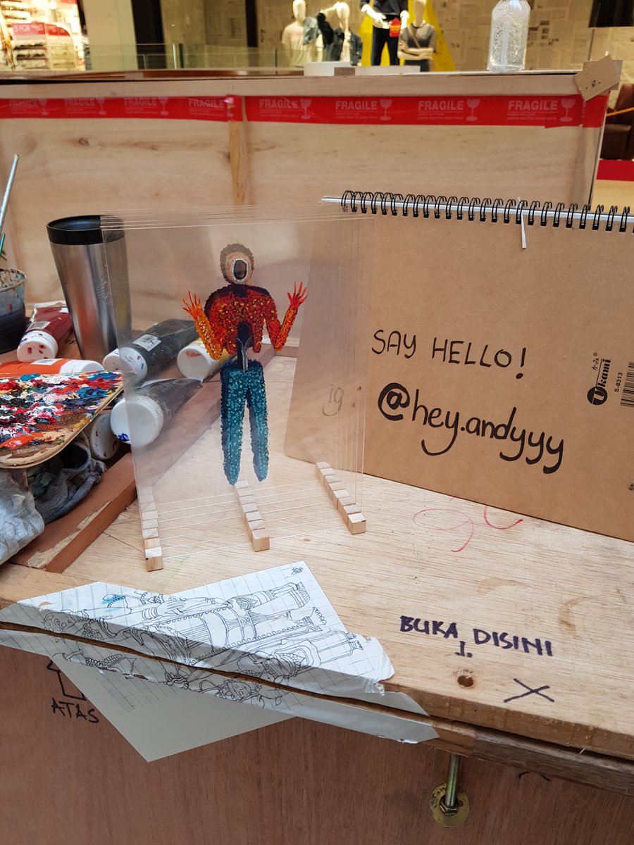 DandyNilda's tweet photo. LIVE 3D painting at Fahrenheit 88, last day tomorrow 😄 do come!
Mom came from Melaka, visits by Family and friends truly made my day 😍 https://t.co/QQikKjbvLy