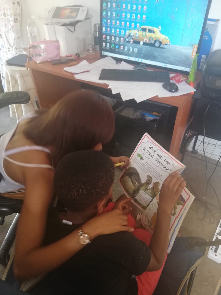 Help2read1's tweet image. #fundayLiteracy Learners are preparing for the literacy programme with assistance of tutors