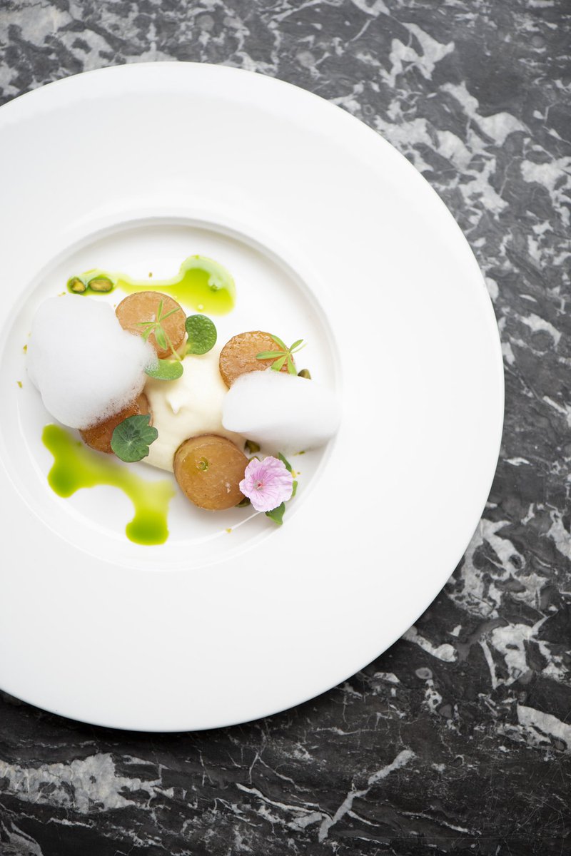 Geglaceerde koolrabi | Pistache | Champagne schuim